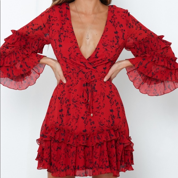 Red Dress - Picture 2 of 7